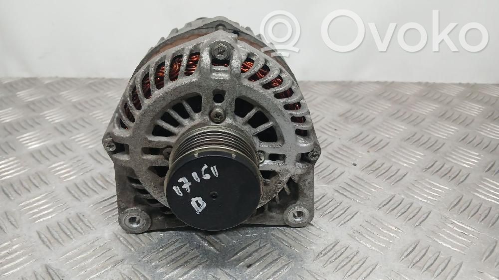 Nissan Juke I F15 Générateur / alternateur