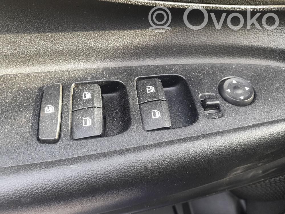 Hyundai i20 (BC3 BI3) Comutator comandă geamuri electrice 