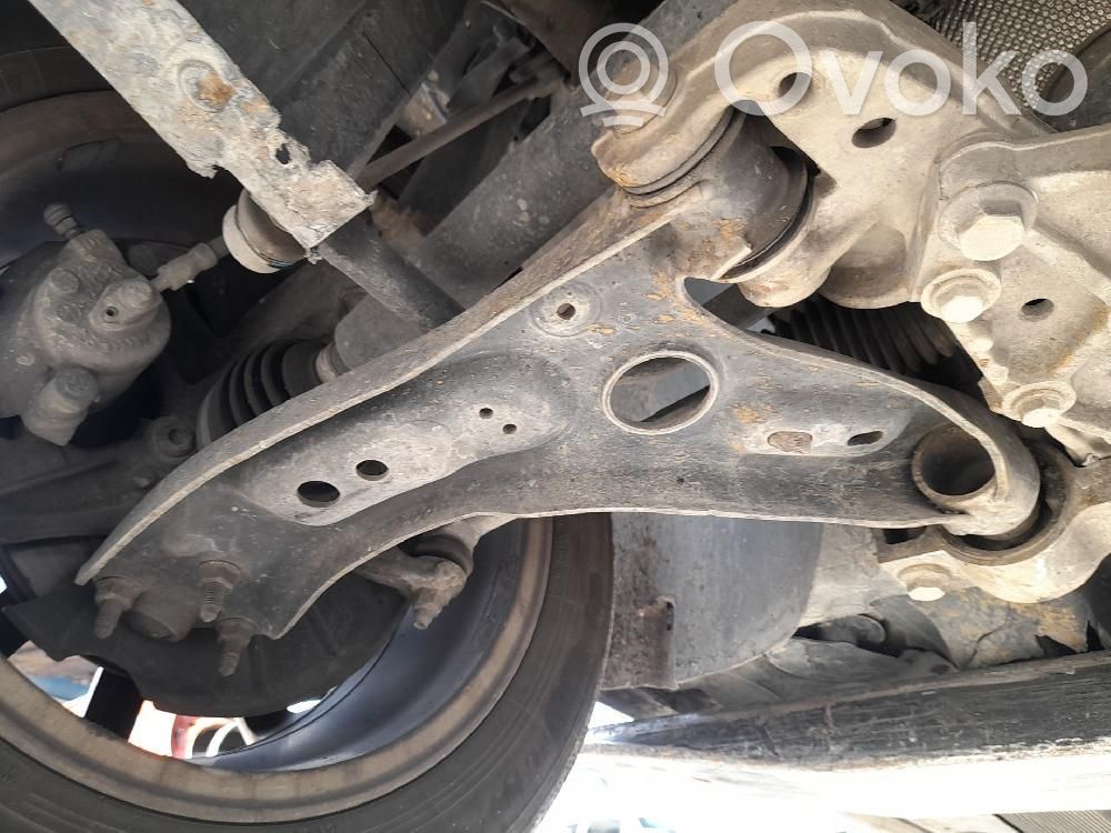 Basculă inferioară față   1K0407152BD