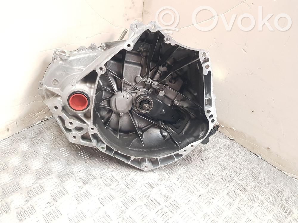 Mazda 2 Caja de cambios manual de 5 velocidades 