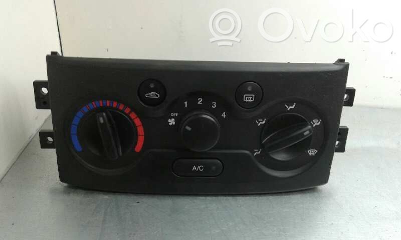Climate control unit   3J03