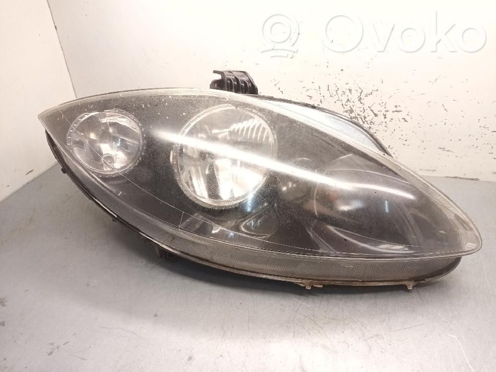 Seat Leon (1P) Phare frontale 