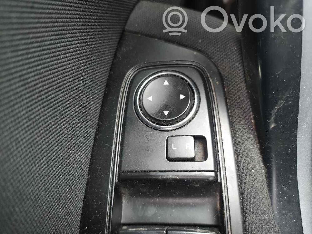 Interruptor del espejo lateral   93530J7000