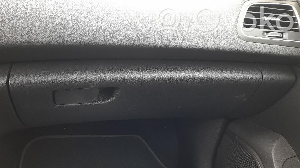 Renault Talisman Hansikaslokero 