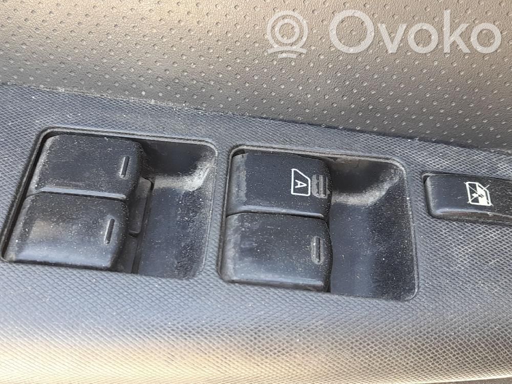 Nissan Note (E12) Electric window control switch 
