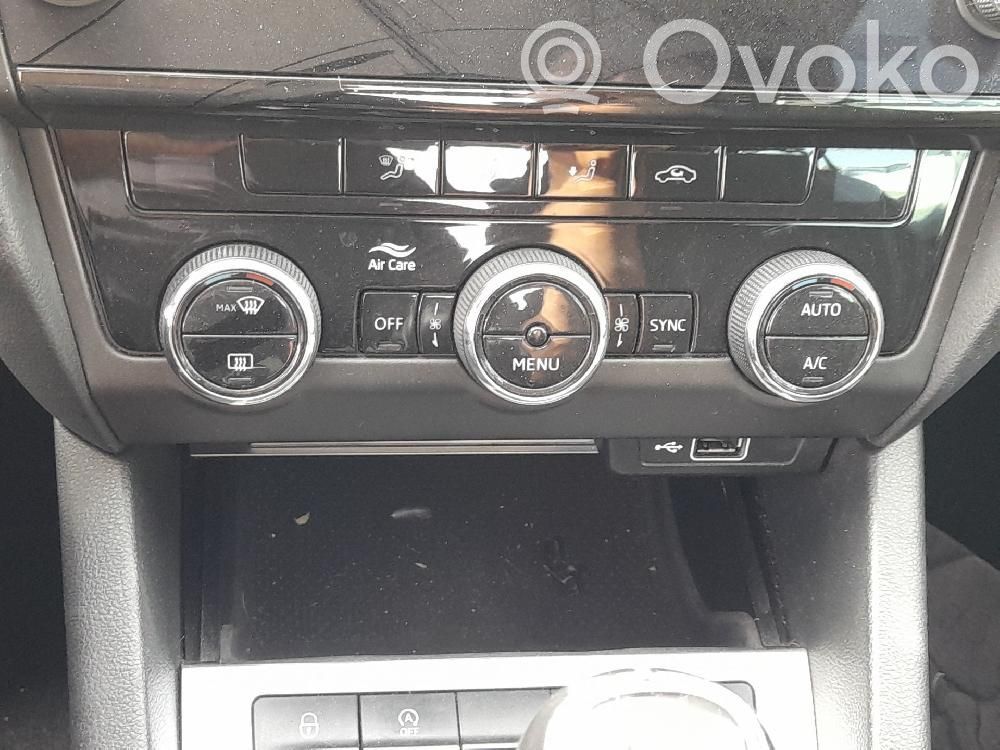 Skoda Octavia Mk3 (5E) Unitate control climatizare 