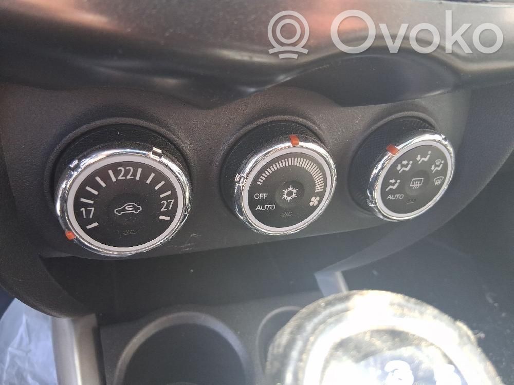 Mitsubishi ASX Climate control unit 