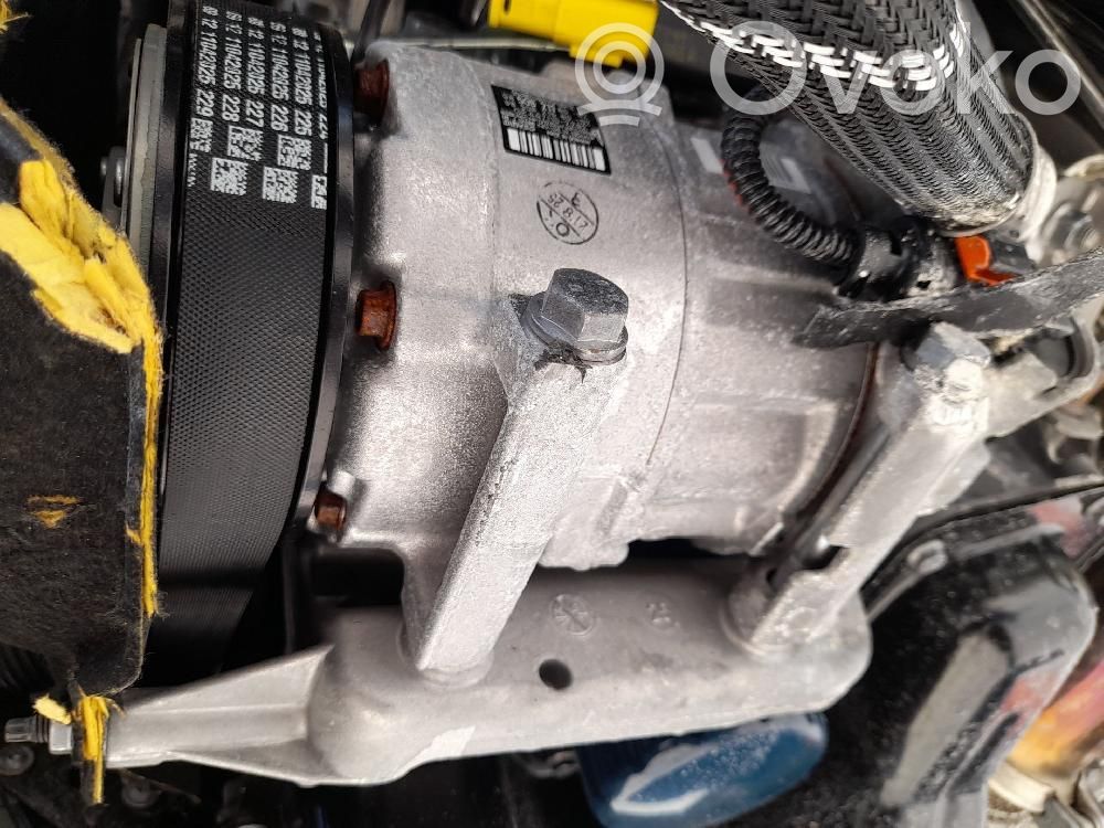 Peugeot 208 II Compressore aria condizionata (A/C) (pompa) 