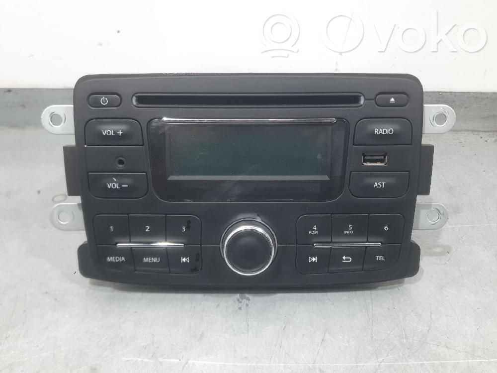 Dacia Lodgy Unità principale autoradio/CD/DVD/GPS 