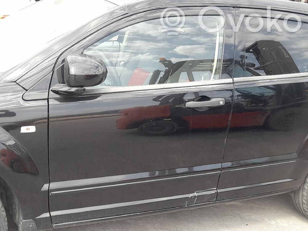 Dodge Caliber Дверь 