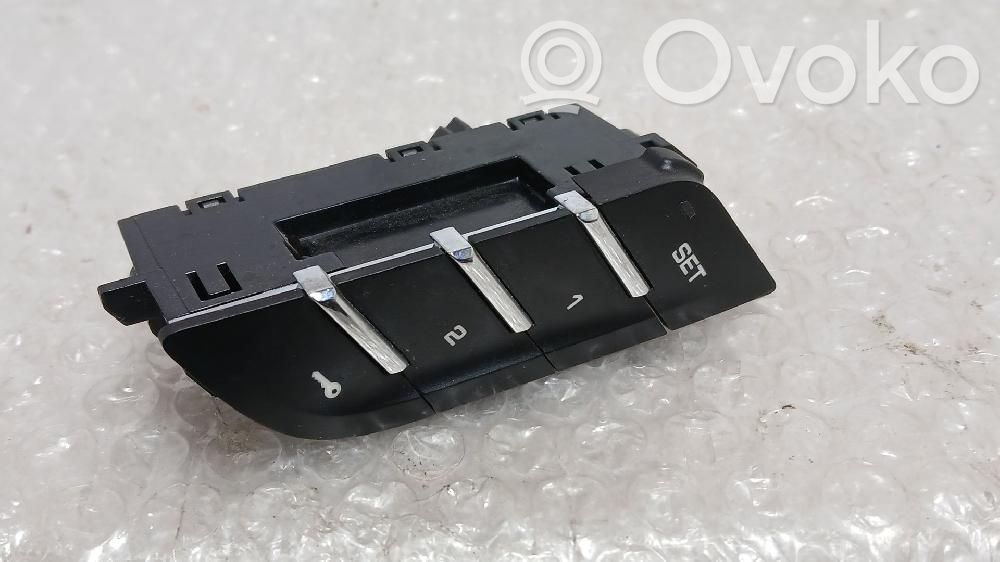 Multifunctional control switch/knob   95B959855B,36165854