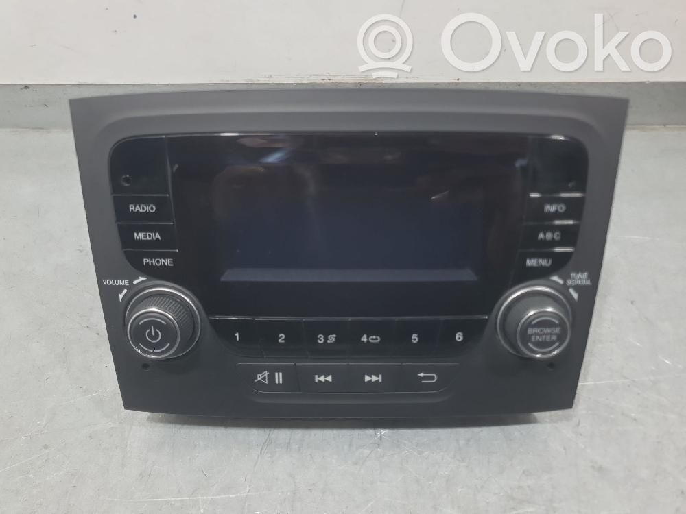 Fiat Doblo Panel / Radioodtwarzacz CD/DVD/GPS 