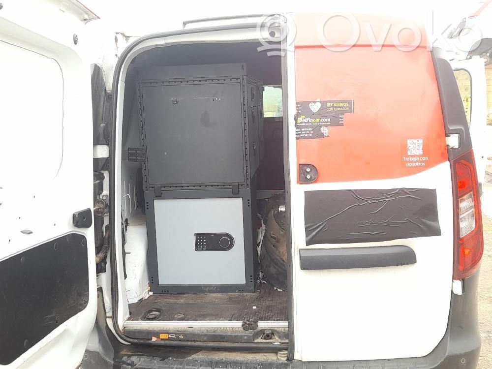 Renault Express Rear door 