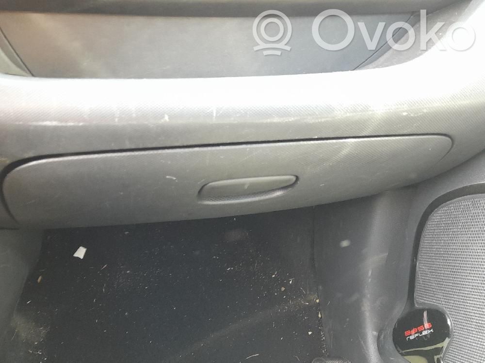 Vano portaoggetti   681087227R