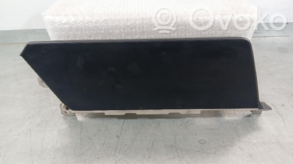 BMW 1 F40 Panel / Radioodtwarzacz CD/DVD/GPS 