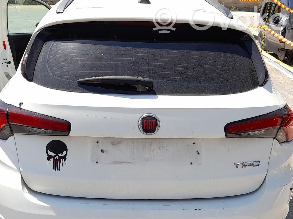 Fiat Tipo Puerta del maletero/compartimento de carga 