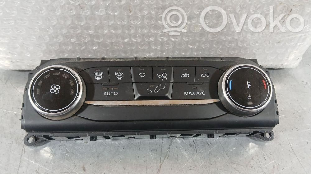 Ford Fiesta Panel klimatyzacji 