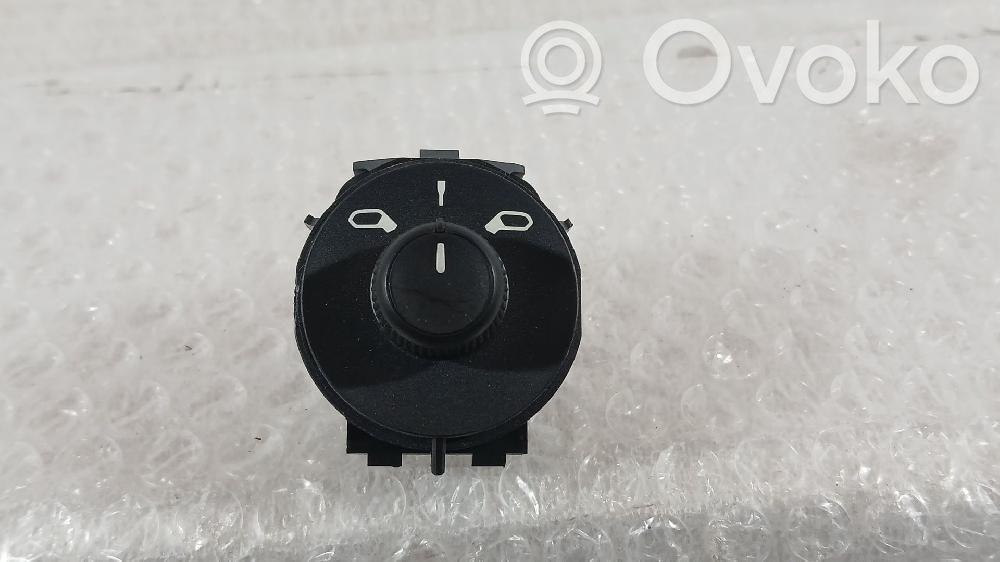 Citroen C3 Wing mirror switch 