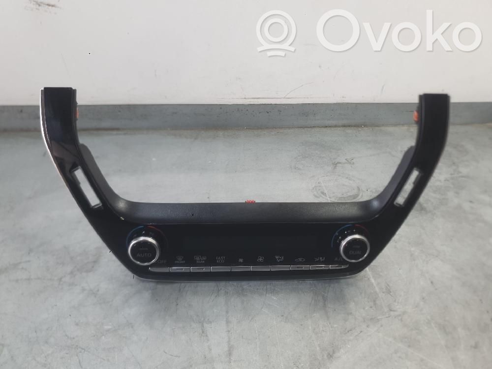 Panel klimatyzacji   5590002F30
