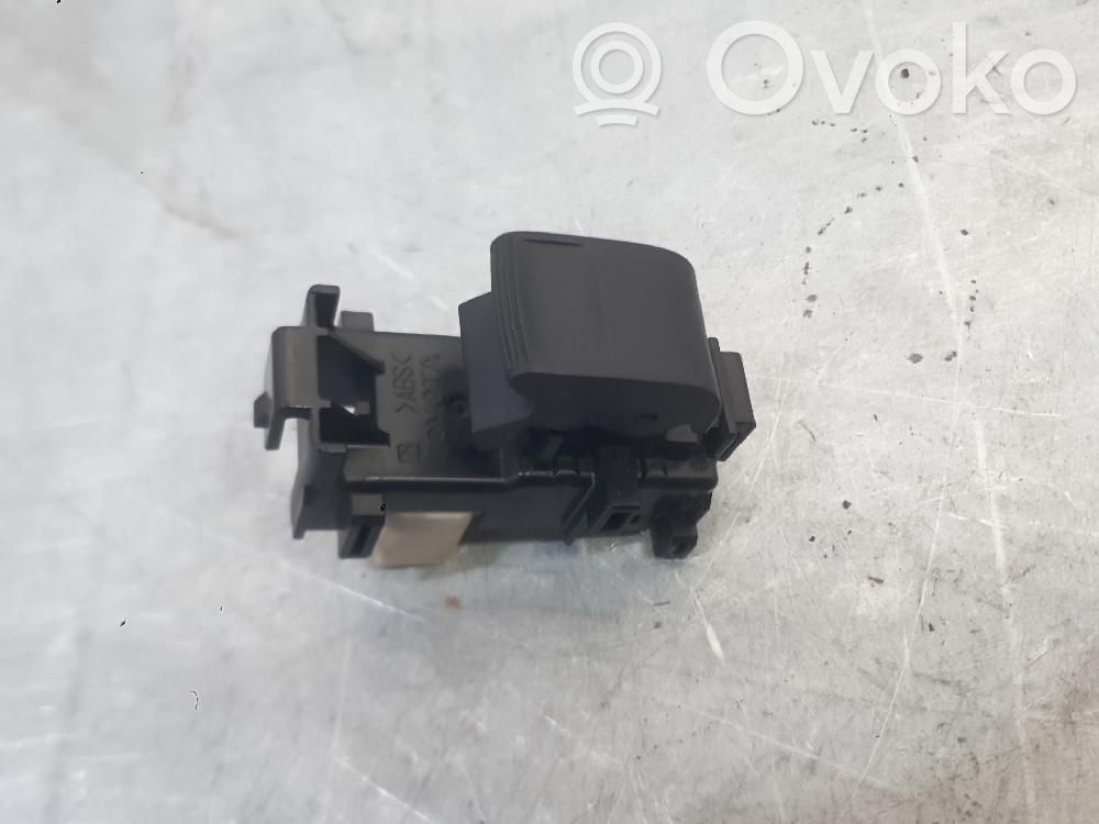 Comutator comandă geamuri electrice   848100D030