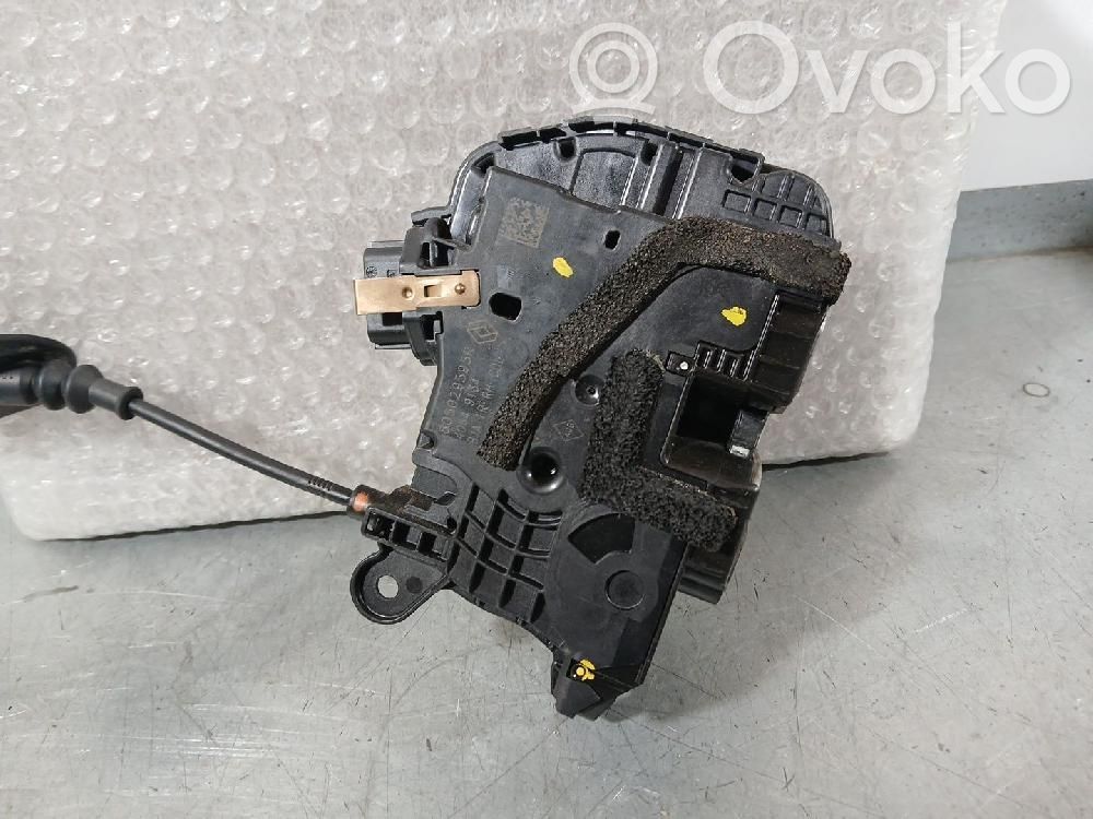 Serrure de porte avant   805029595R