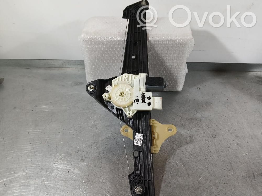 Renault Clio V Macara ușă față cu motor 