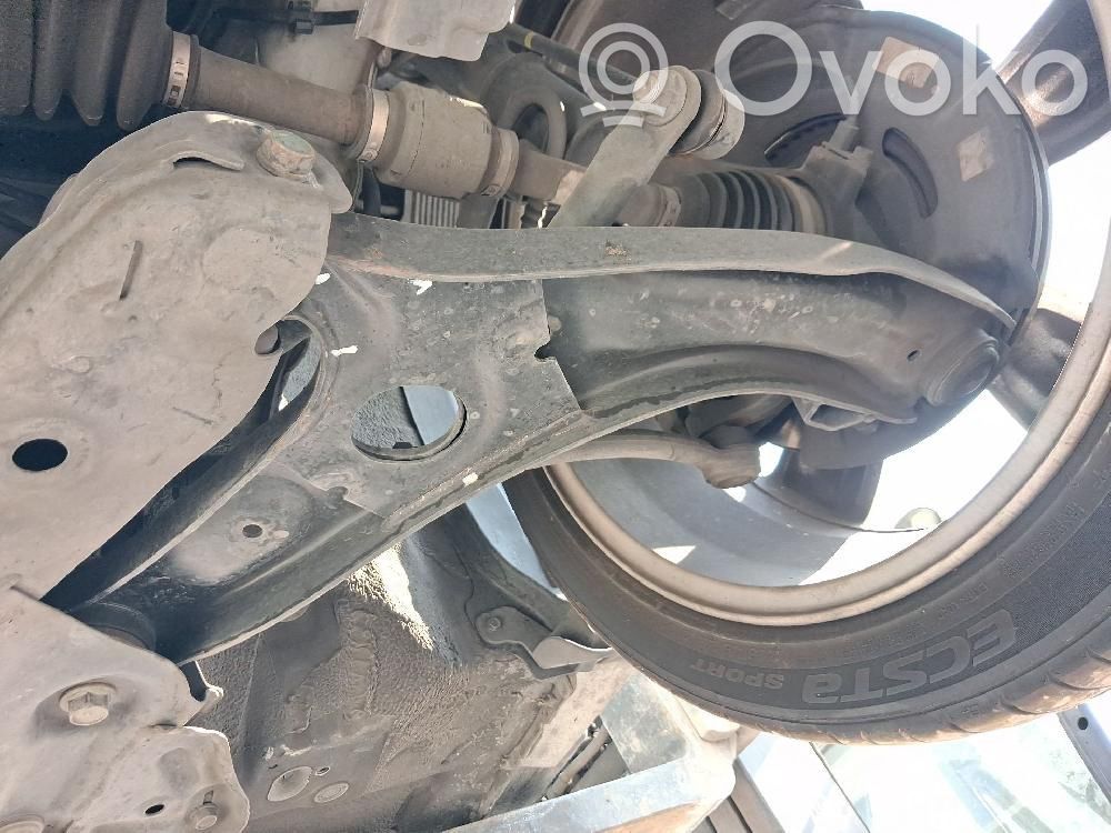 Hyundai Veloster Fourchette, bras de suspension inférieur avant
