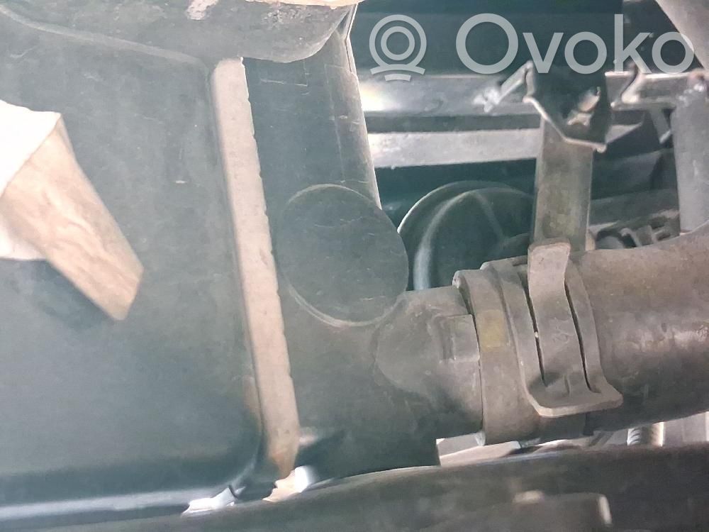 Hyundai Veloster Radiateur de refroidissement 