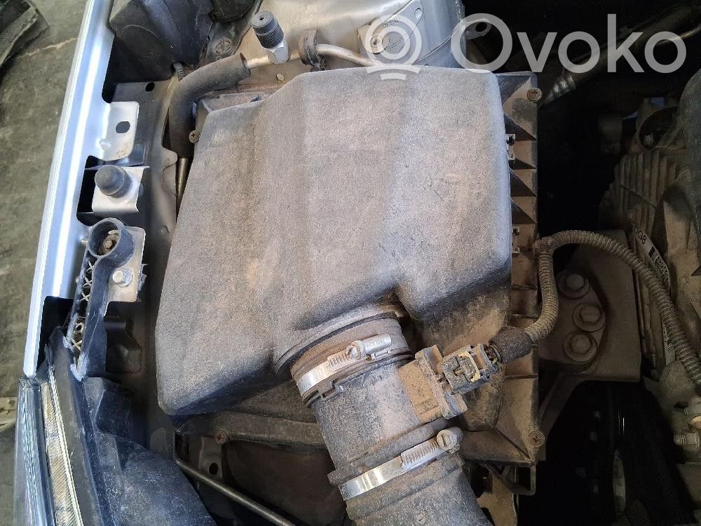 Opel Astra J Fijación del filtro de aire 