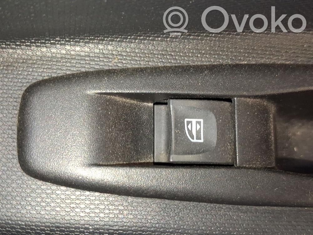 Renault Captur Interruttore di controllo dell’alzacristalli elettrico
