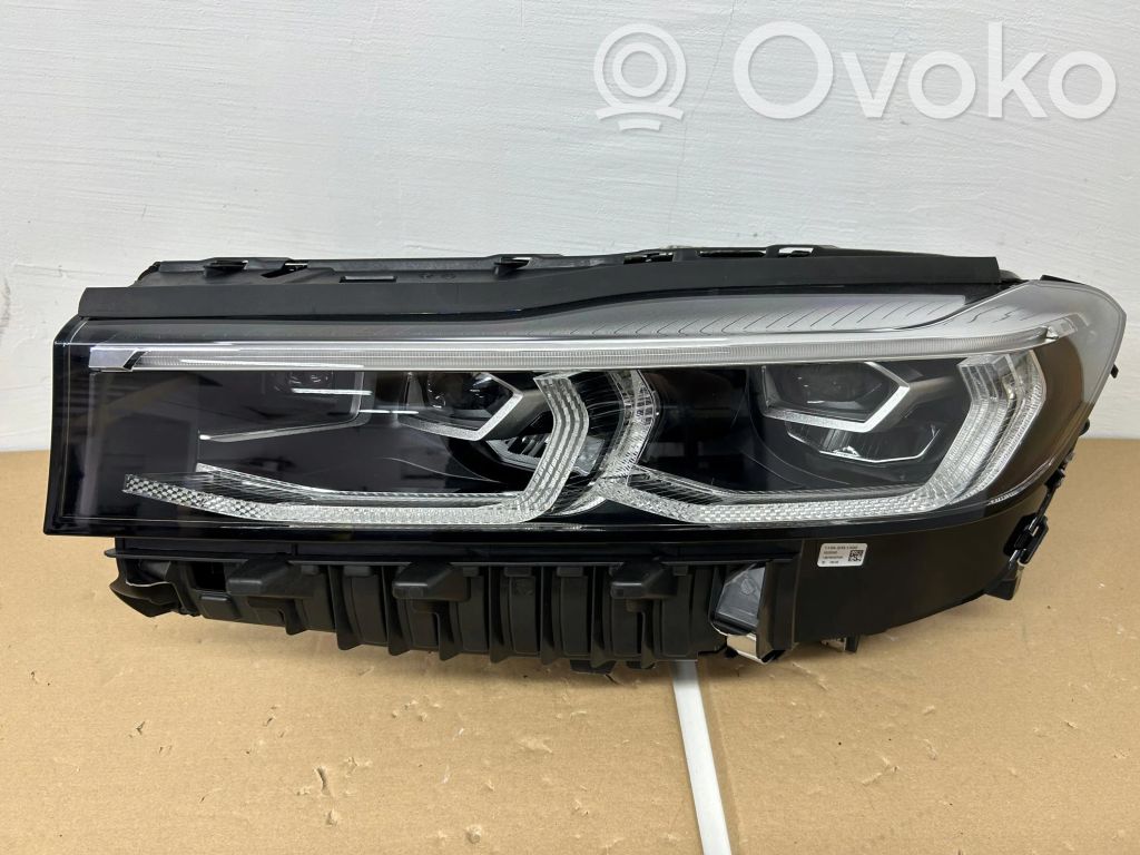 BMW 7 G11 G12 Lampa przednia 