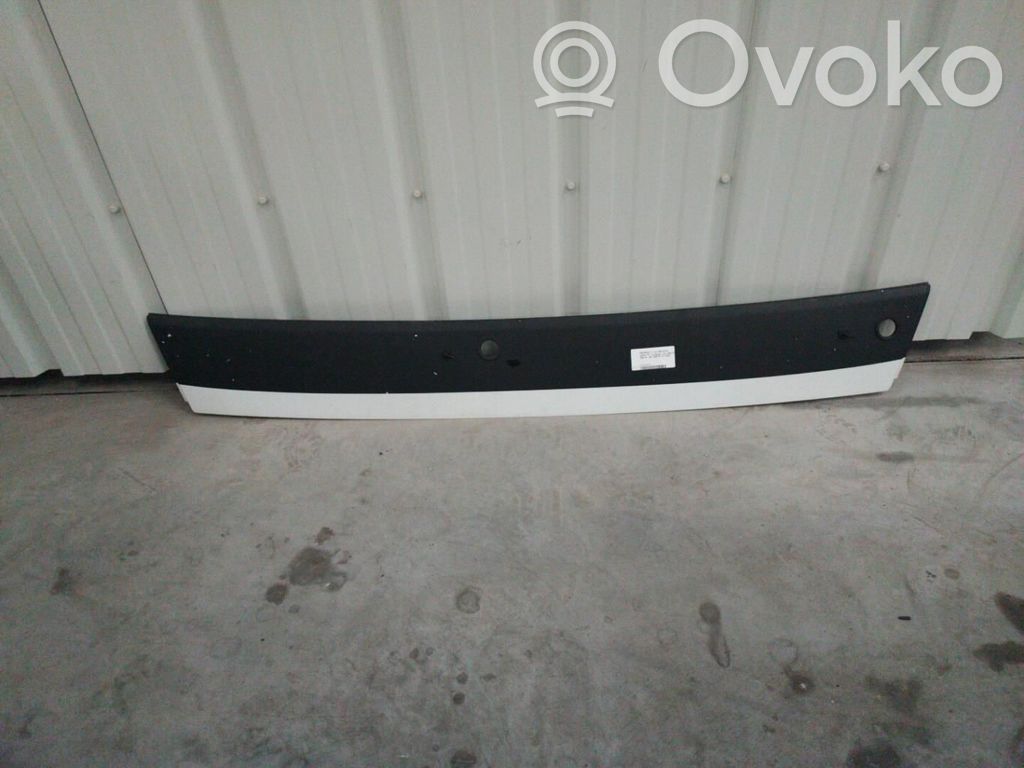 Wiper trim