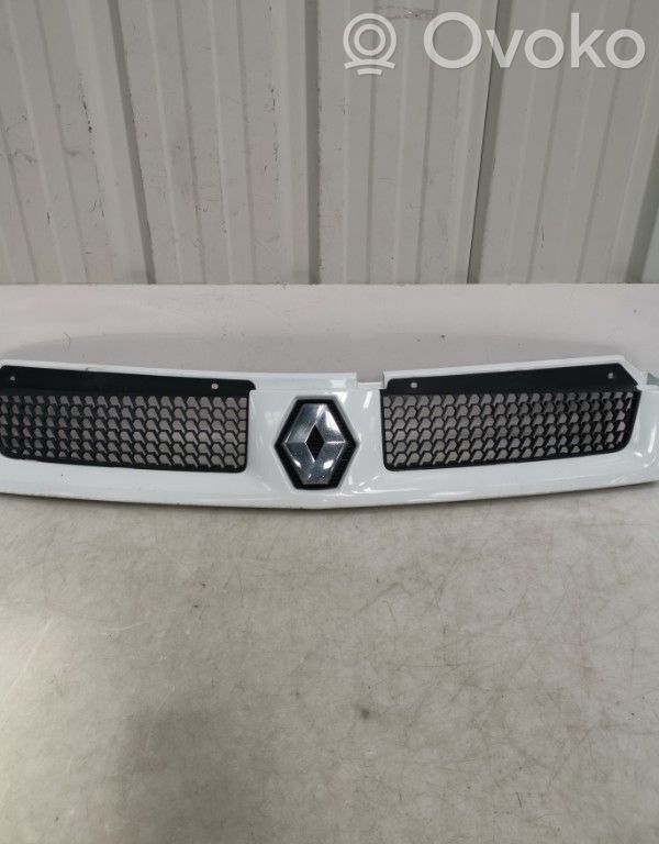 Front grill   7701057086