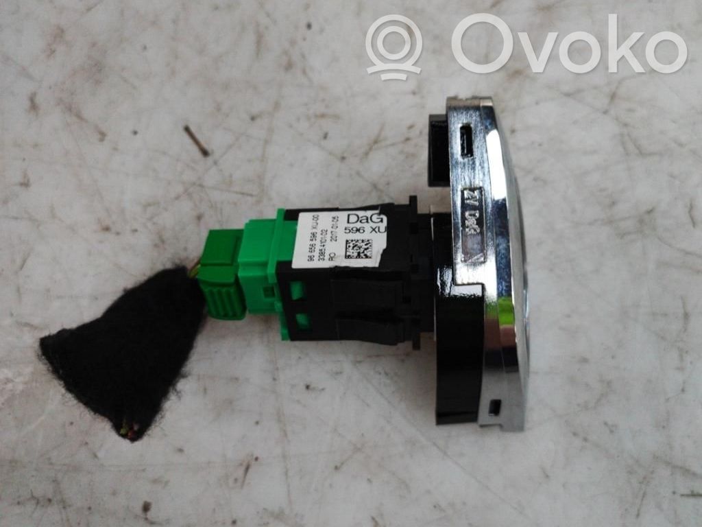 DS Automobiles 3 Central locking switch button 
