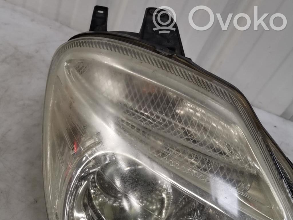 Citroen C8 Phare frontale 