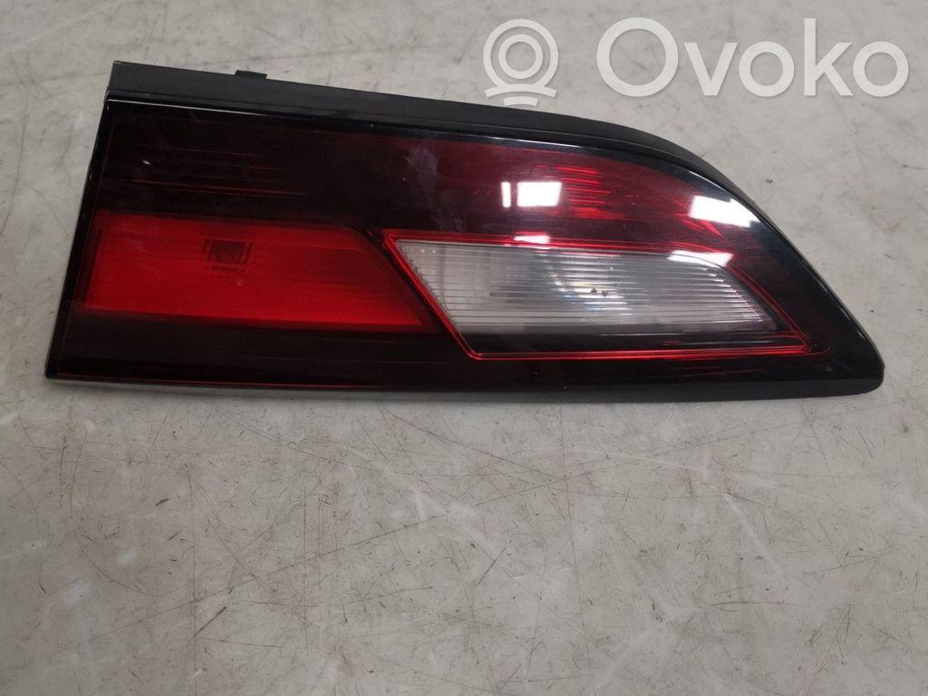 Opel Astra K Takaluukun takavalot 