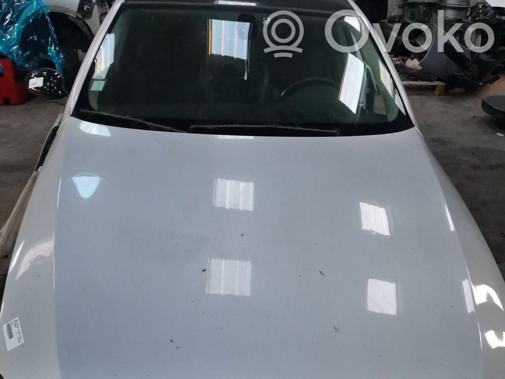 BMW 3 E90 E91 Dzinēja pārsegs (vāks) 