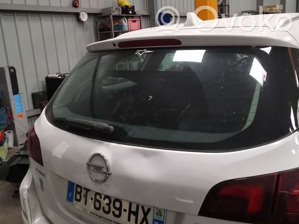 Opel Astra J Tailgate/trunk/boot lid 