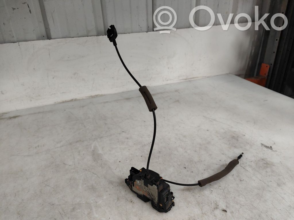 Renault Master III Front door lock 