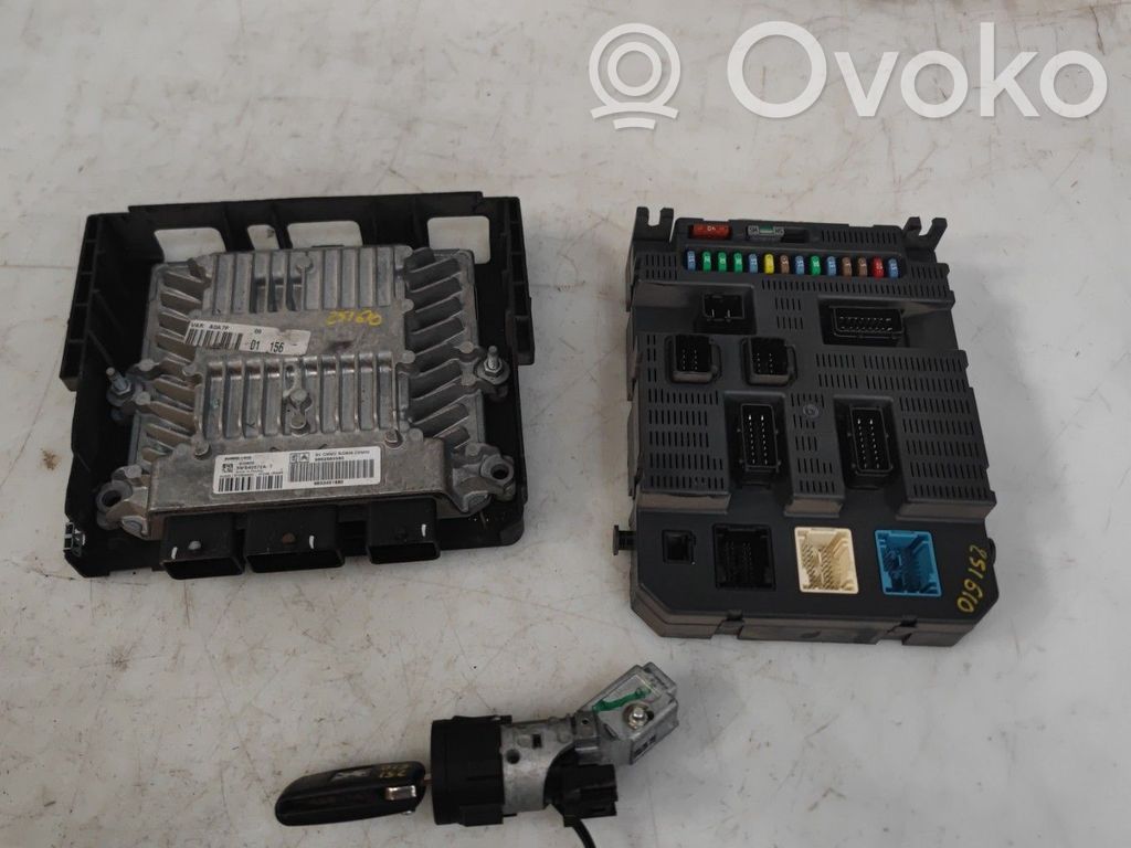 Peugeot 1007 Engine ECU kit and lock set 