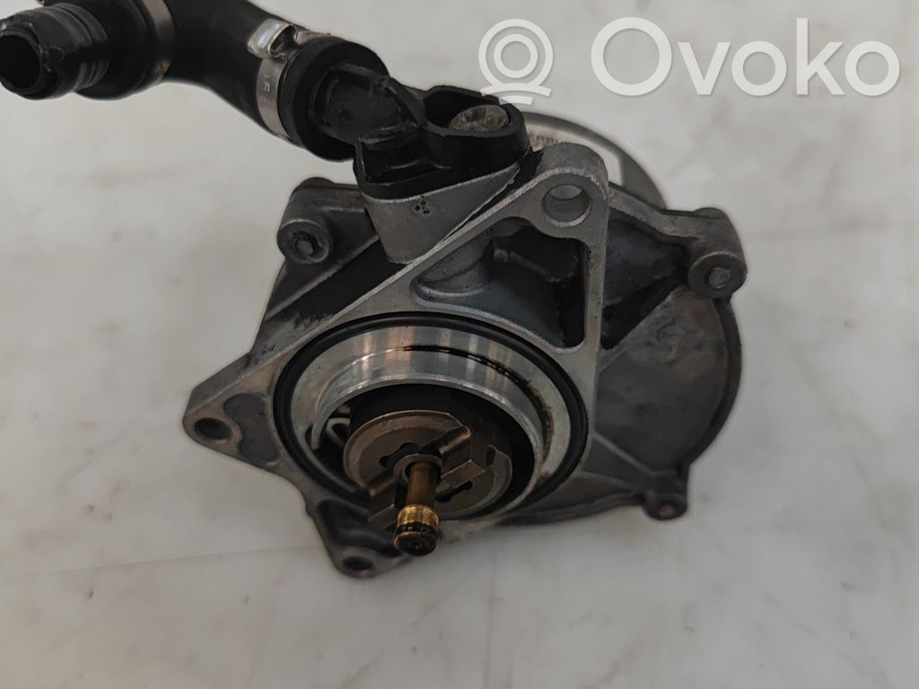Audi A6 S6 C5 4B Pompă vacuum 