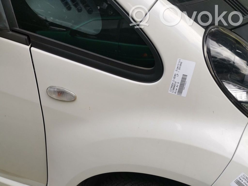 Citroen C-Zero Крыло 