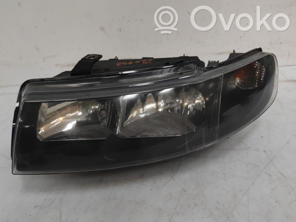 Seat Leon (1M) Headlight/headlamp 