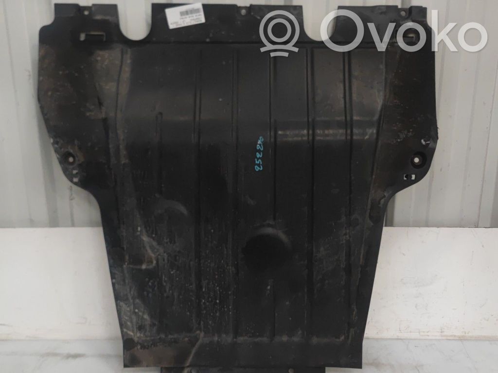 Renault Clio III Engine splash shield/under tray 
