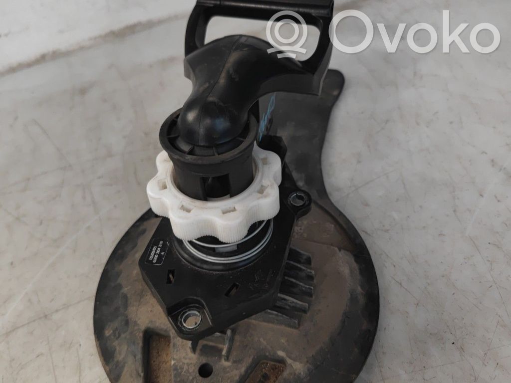 Renault Modus Spare wheel mounting bracket 