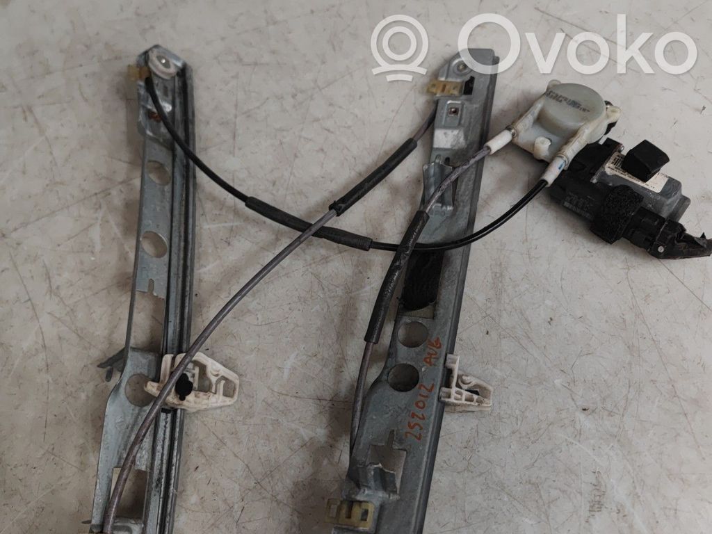 Renault Megane II Front door window regulator with motor 