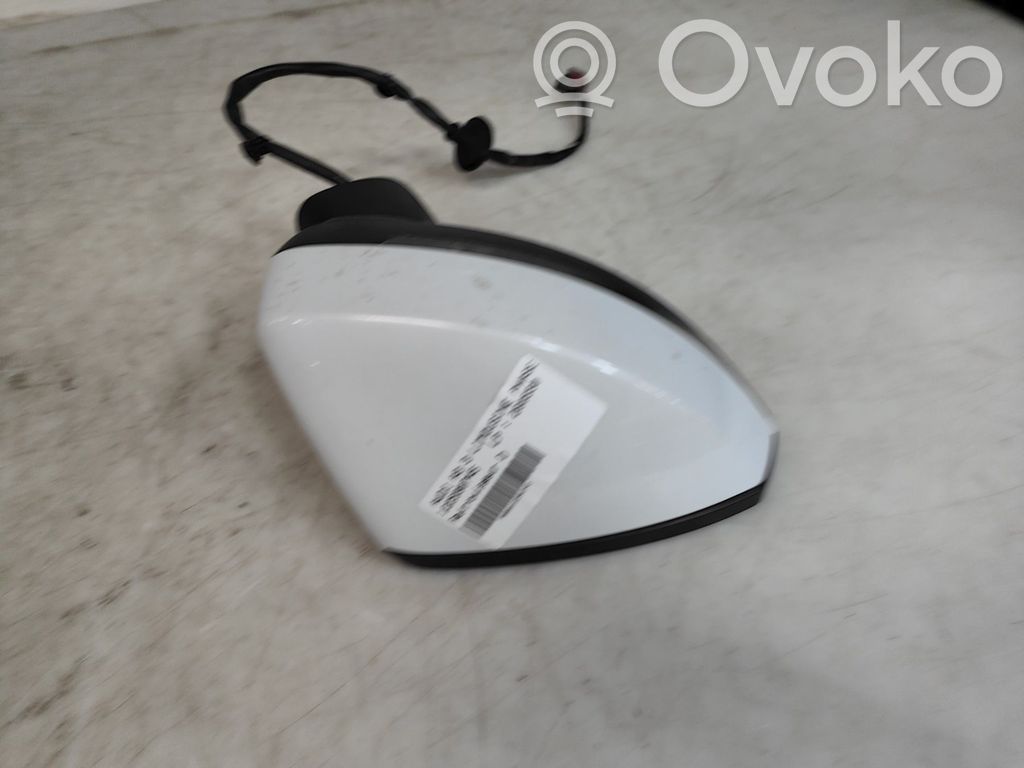 Manualne lusterko boczne drzwi przednich   8V5857410AA9B9