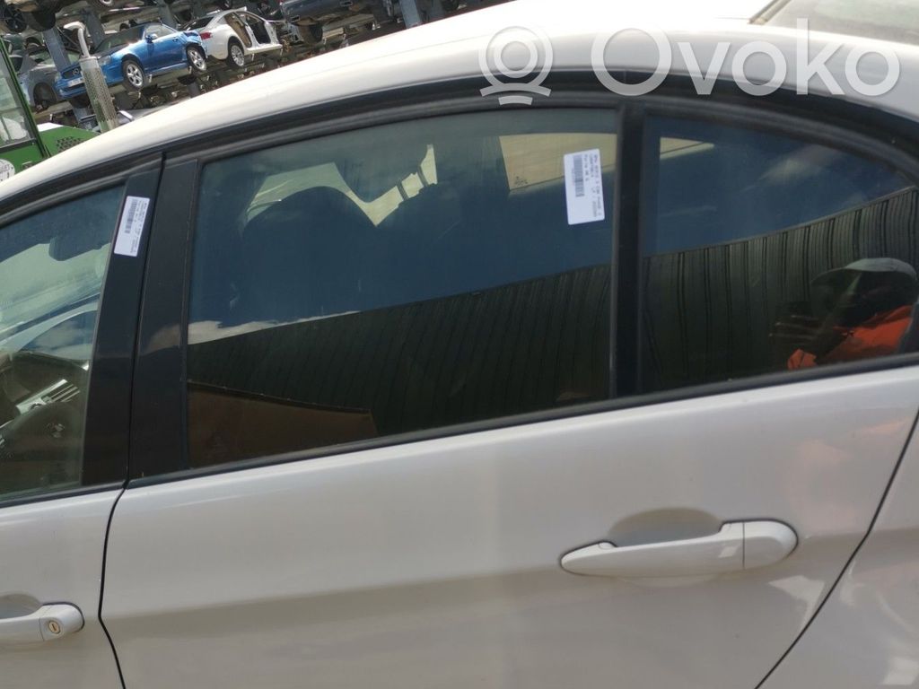 Aizmugurējās durvis   41007203647