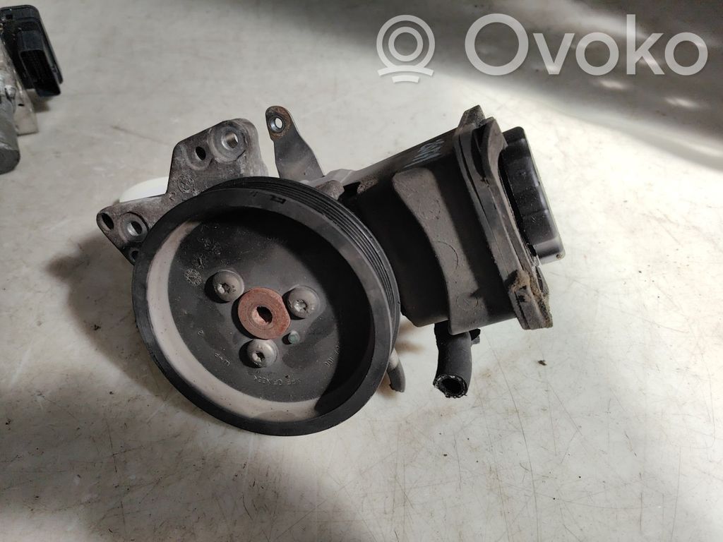 Vairo stiprintuvo siurblys   32416783431