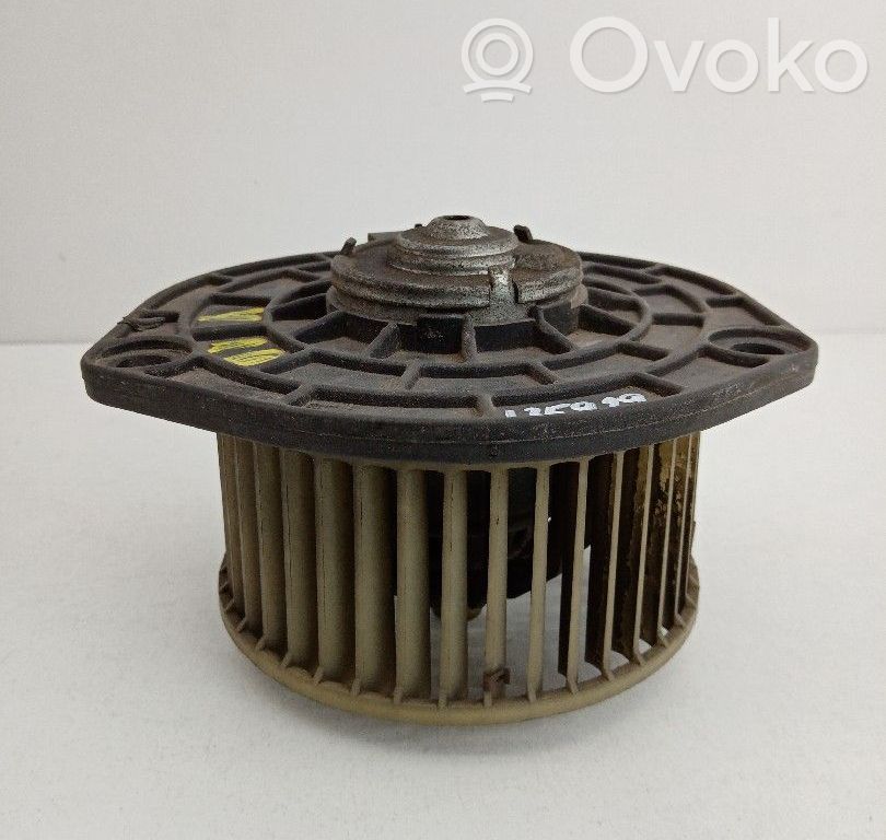 Lancia Y10 Mazā radiatora ventilators 